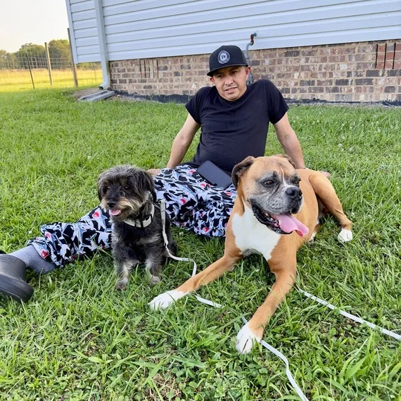 Meet me! 🩷 - Picture 3 of 3